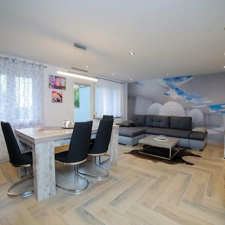 Apartment Claudia Sinsheim Ngoại thất bức ảnh