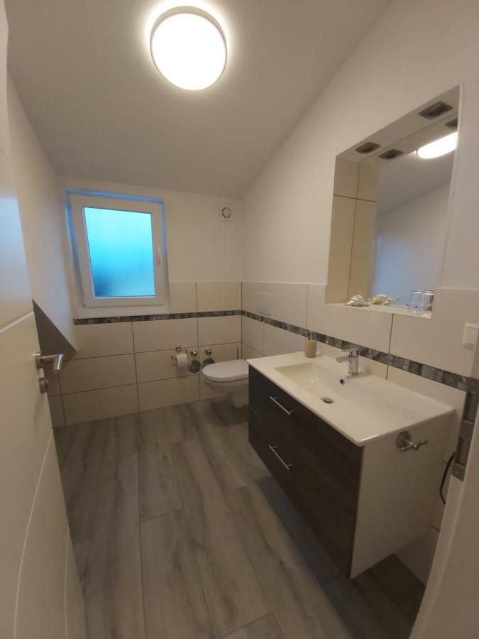 Apartment Claudia Sinsheim Ngoại thất bức ảnh