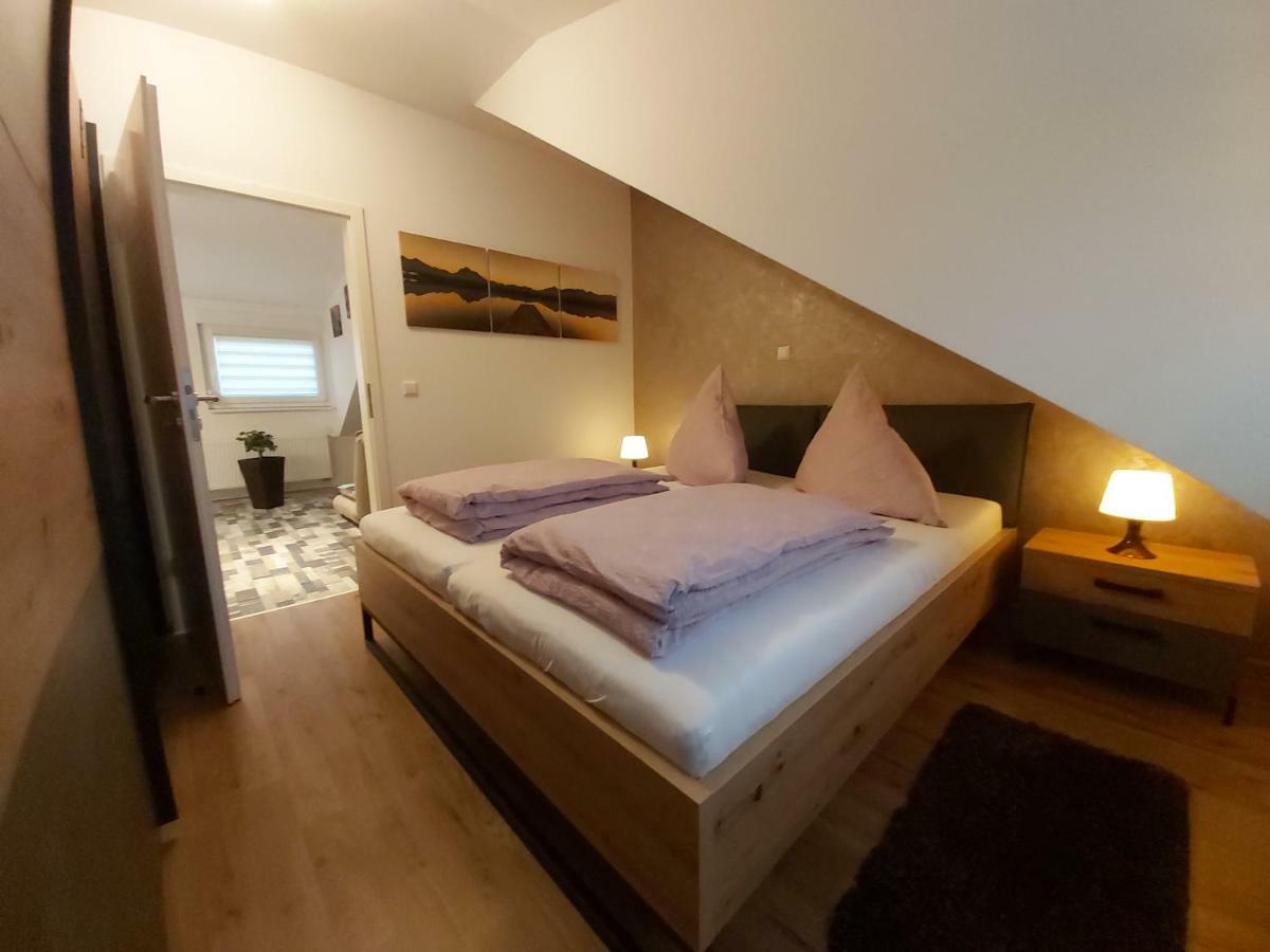 Apartment Claudia Sinsheim Ngoại thất bức ảnh