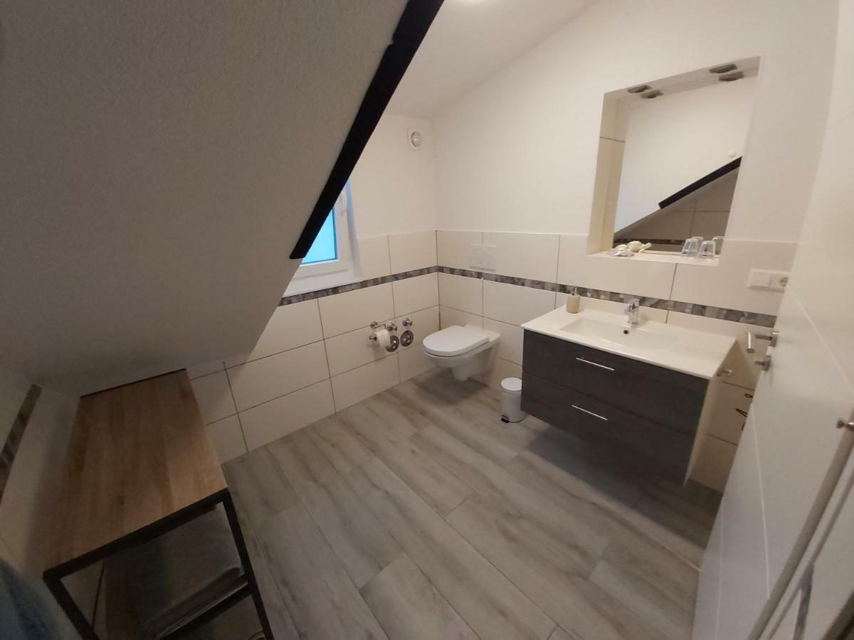 Apartment Claudia Sinsheim Ngoại thất bức ảnh